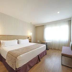 4* מלון Catalonia Diagonal Centro